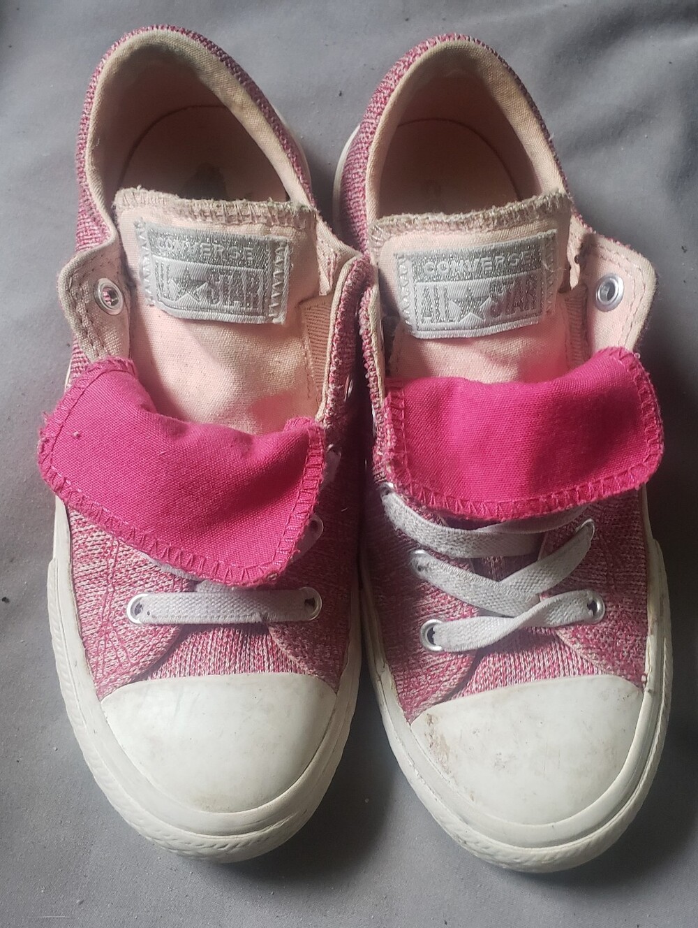 Converse Kids Size 2 Pink Low-Top Sneakers